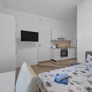 Mima Apartman